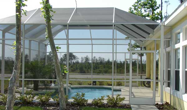Outdoor-Glass-Enclosure